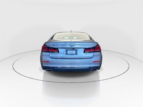 Used 2021 BMW 530i xDrive w/ Premium Package image 7