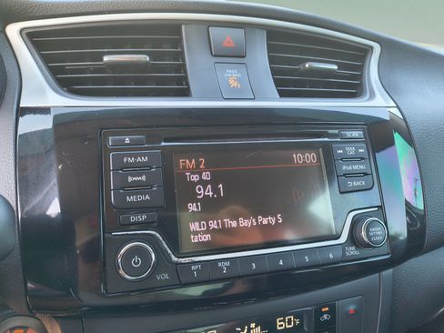Used 2018 Nissan Sentra SV FWD image 24