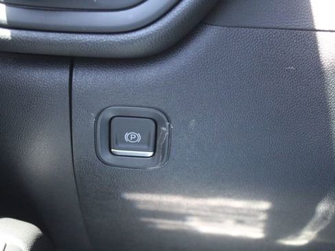 Used 2023 GMC Sierra 2500 Pro w/ Convenience Package AWD/4WD image 26