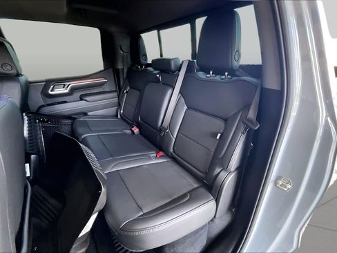 Used 2025 GMC Sierra 1500 Denali AWD/4WD image 21
