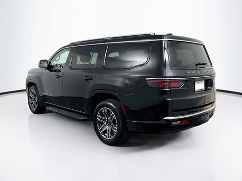 Used 2024 Jeep Wagoneer Series II w/ Flexible Seating Group RWD image 3