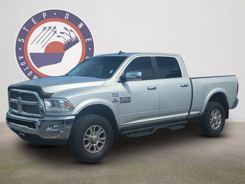 Used 2016 RAM 2500 Laramie AWD/4WD image 1