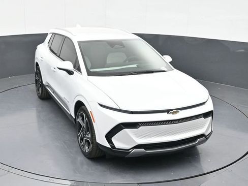 New 2026 Chevrolet Equinox EV LT image 58