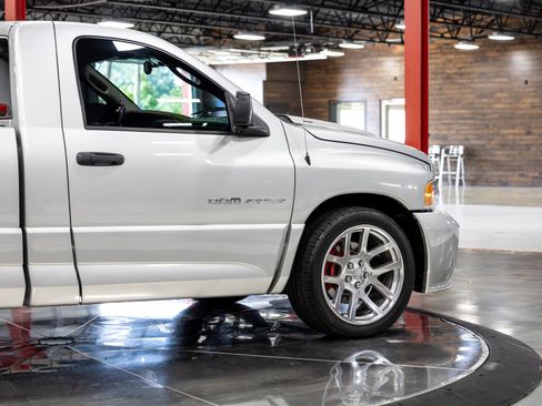 Used 2004 Dodge Ram 1500 Truck 2WD Regular Cab image 24