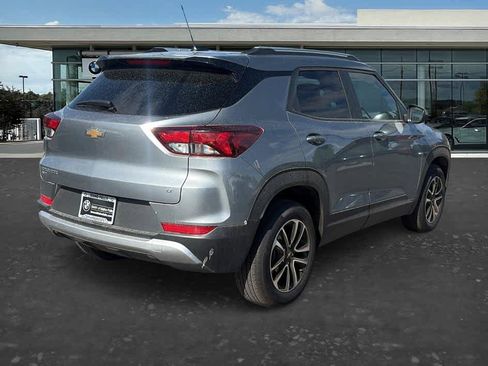Used 2025 Chevrolet TrailBlazer LT AWD/4WD image 7