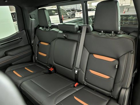 New 2026 GMC Sierra 1500 AT4 w/ AT4 Premium Package AWD/4WD image 12