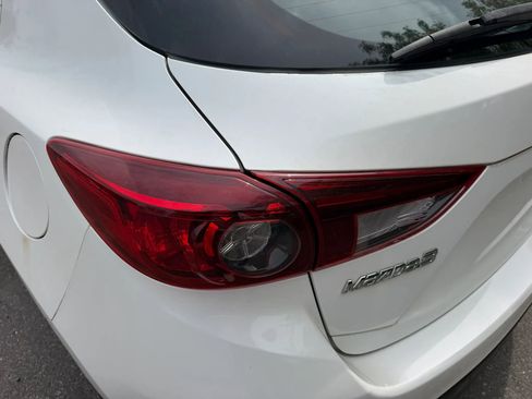 Used 2014 MAZDA MAZDA3 i Sport FWD image 9
