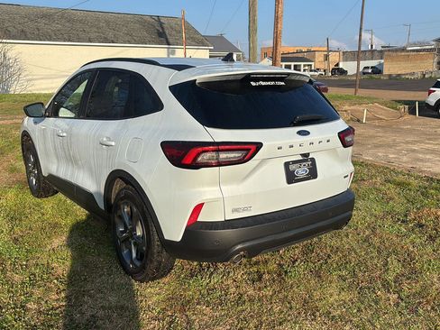 Used 2025 Ford Escape ST-Line w/ Equipment Group 301A image 7