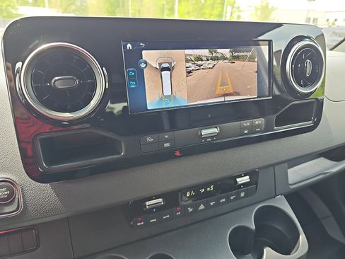 New 2025 Mercedes-Benz Sprinter 2500 image 23