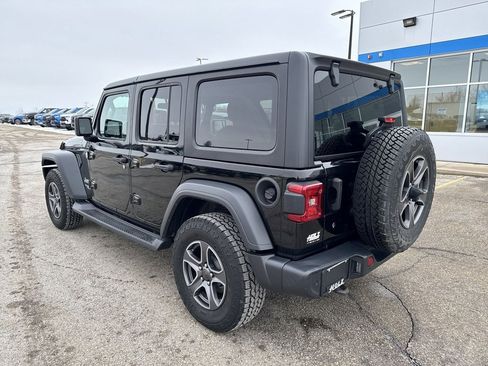 Used 2018 Jeep Wrangler Unlimited Sport S image 3