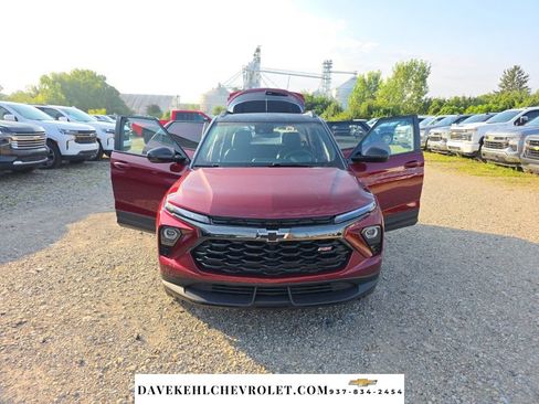 Used 2025 Chevrolet TrailBlazer RS w/ Convenience Package AWD/4WD image 37