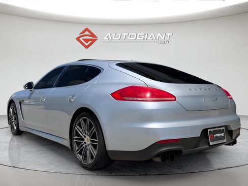 Used 2016 Porsche Panamera S RWD image 7