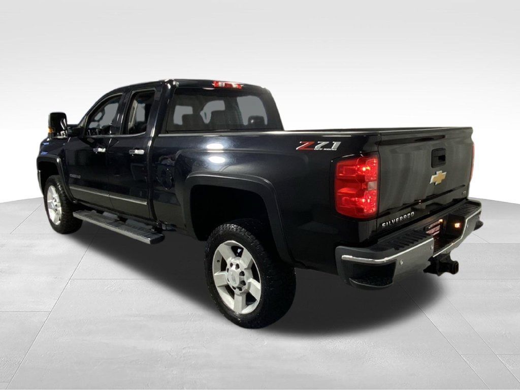 Used 2018 Chevrolet Silverado 2500 LTZ w/ Vortec Plus Package AWD/4WD image 8