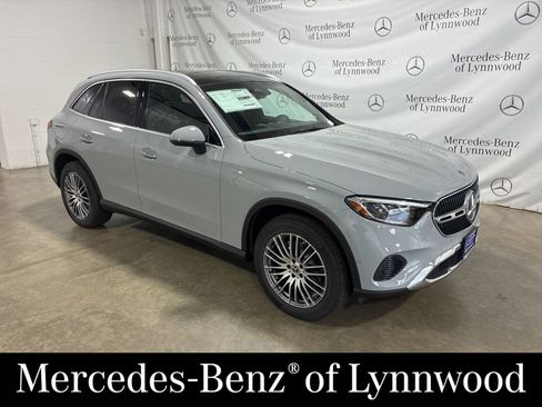 New 2026 Mercedes-Benz GLC 300 4MATIC image 1