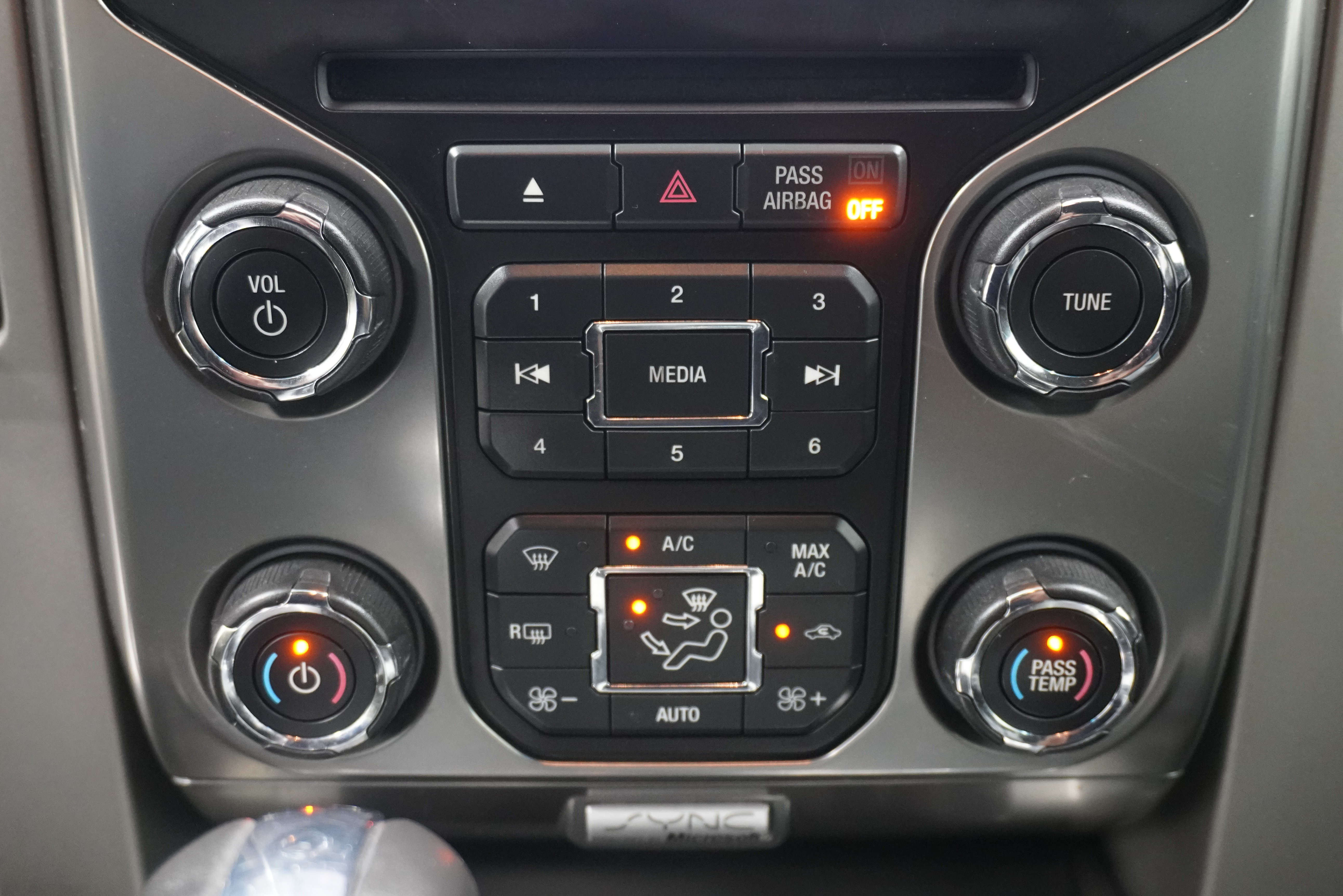 Used 2013 Ford F150 FX4 w/ Luxury Equipment Group AWD/4WD image 24