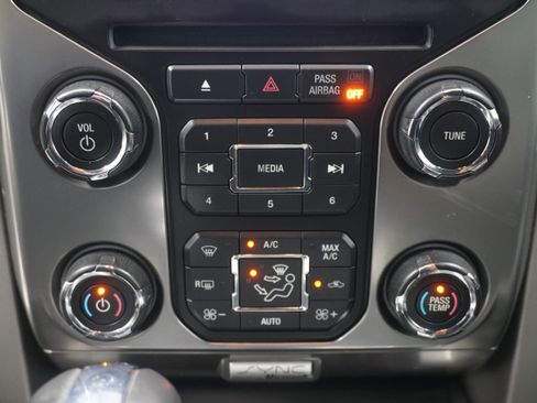 Used 2013 Ford F150 FX4 w/ Luxury Equipment Group AWD/4WD image 24