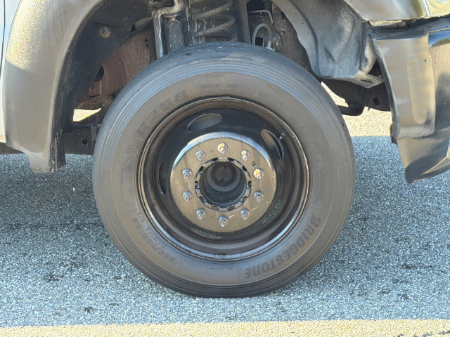 Used 2016 Ford F550 2WD Regular Cab Super Duty image 14