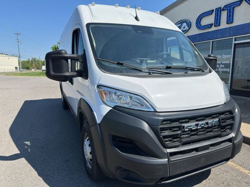 Used 2023 RAM ProMaster 2500 image 2