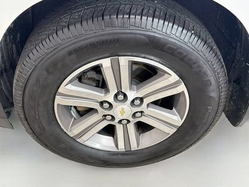 Used 2017 Chevrolet Traverse LT FWD image 33