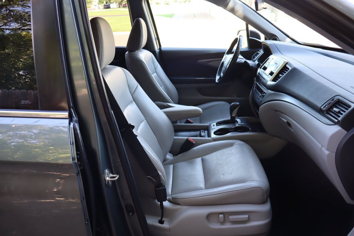 Used 2019 Honda Ridgeline RTL image 22