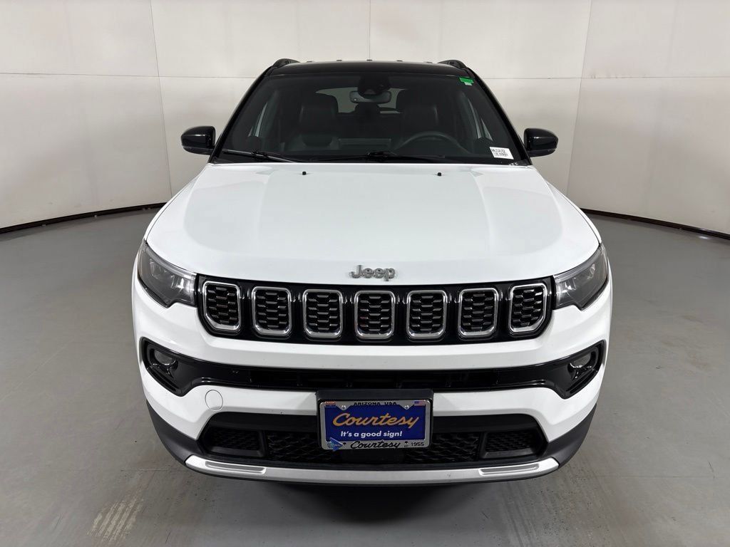 Used 2025 Jeep Compass Limited AWD/4WD image 3