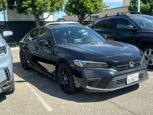 Used 2024 Honda Civic Sport image 2