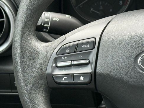 Used 2022 Hyundai Kona SE image 15