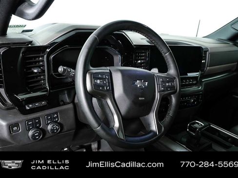 Used 2023 Chevrolet Silverado 1500 ZR2 w/ Technology Package AWD/4WD image 4