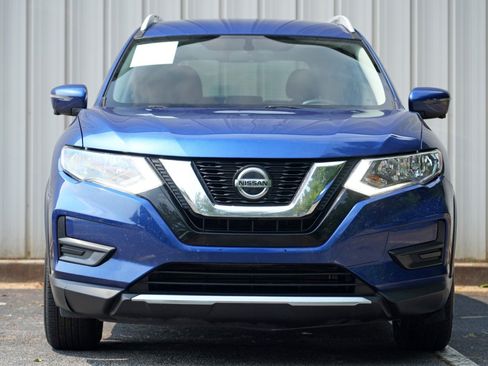 Used 2018 Nissan Rogue SV w/ Premium Package AWD/4WD image 5