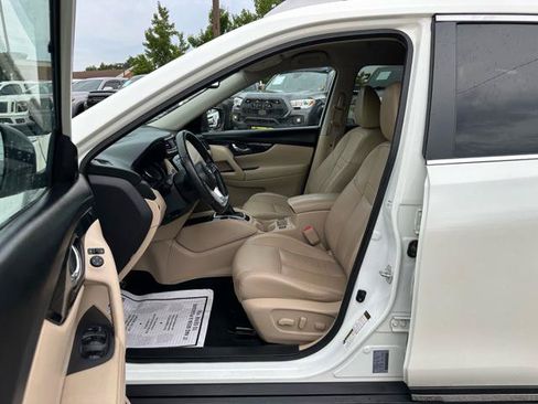 Used 2018 Nissan Rogue SL AWD/4WD image 11
