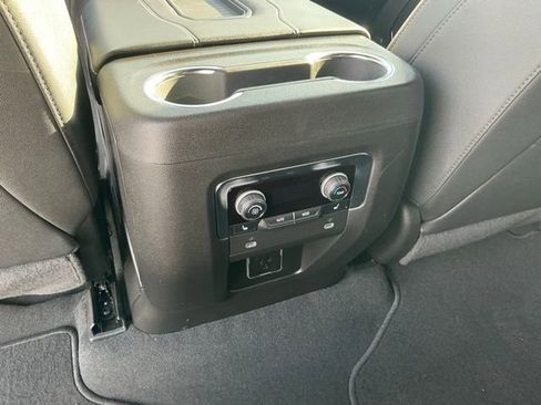 Used 2024 Chevrolet Tahoe Premier image 37