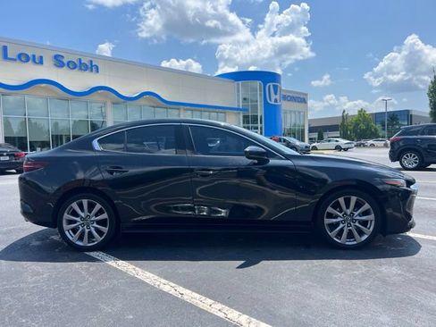Used 2019 MAZDA MAZDA3 Sedan FWD image 5