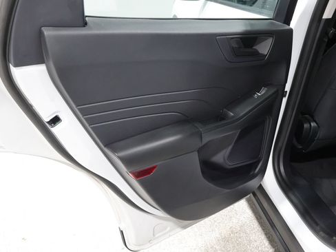 Used 2022 Ford Escape S AWD/4WD image 19
