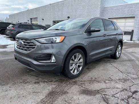 Used 2024 Ford Edge Titanium image 1