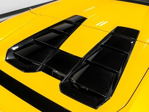Used 2022 Lamborghini Huracan EVO RWD image 64