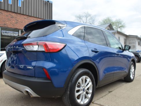 Used 2022 Ford Escape SE AWD/4WD image 6