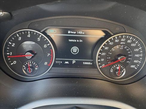 Used 2023 Kia Stinger GT2 RWD image 9