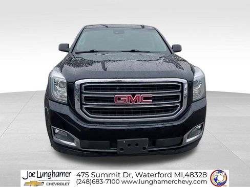 Used 2018 GMC Yukon XL SLT image 3