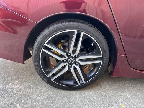 Used 2017 Honda Accord Sport image 30