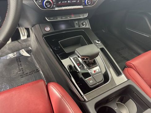 Used 2024 Audi SQ5 Prestige image 17