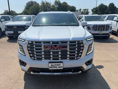 New 2026 GMC Yukon XL Denali w/ Sun & Power Step Package AWD/4WD image 9