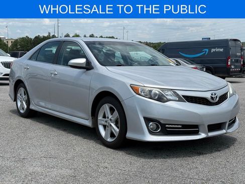 Used 2013 Toyota Camry SE FWD image 26