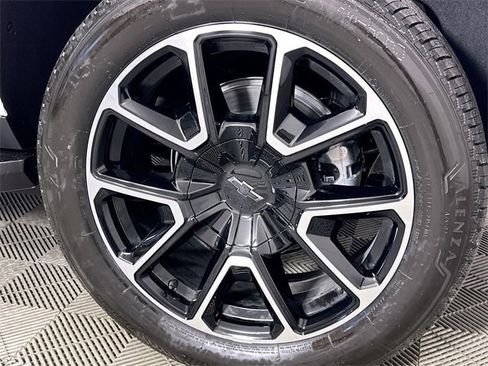 New 2026 Chevrolet Suburban RST w/ Comfort Package image 34