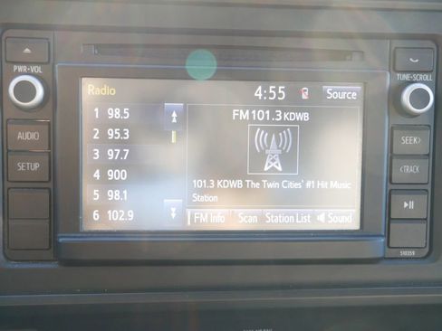 Used 2019 Toyota Tacoma SR image 38