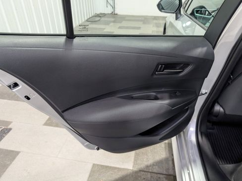 Used 2025 Toyota Corolla LE image 8