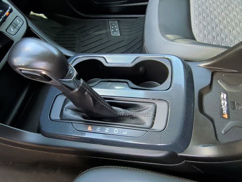 Used 2022 Chevrolet Colorado Z71 image 28