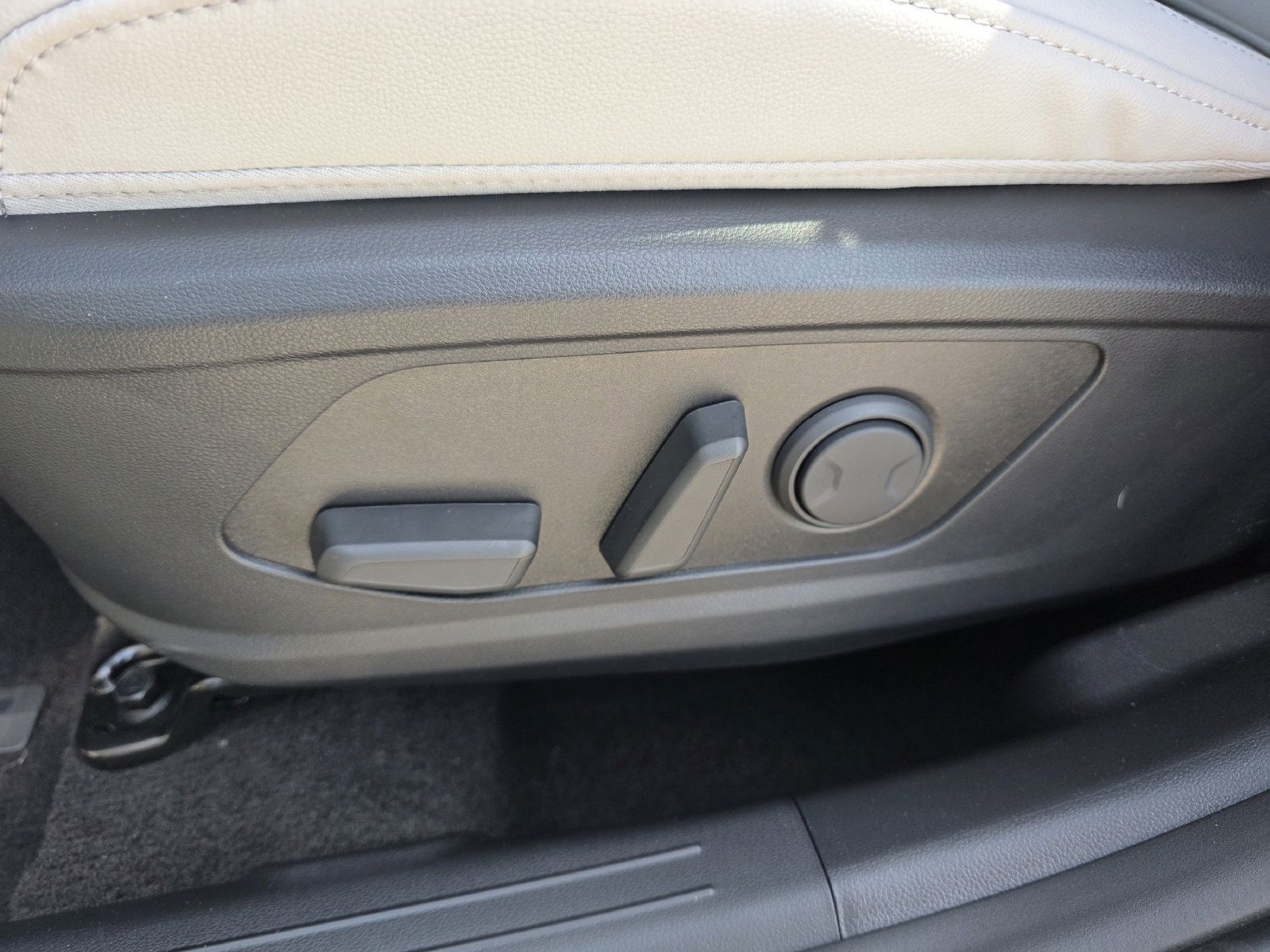 Used 2026 Hyundai Santa Cruz SEL FWD image 22