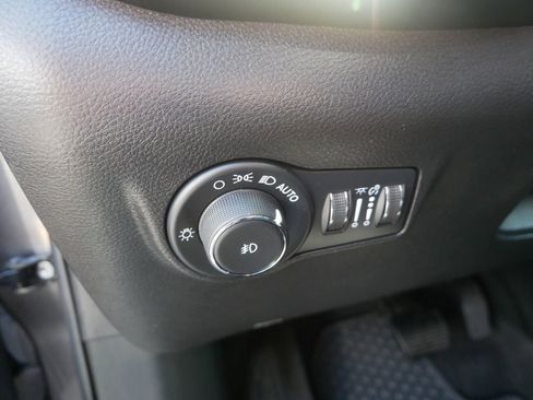 Used 2022 Jeep Compass Latitude w/ Convenience Group AWD/4WD image 16