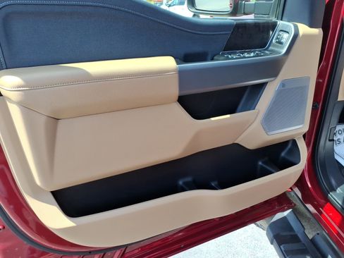 Used 2025 Ford F250 Lariat w/ Lariat Ultimate Package image 11