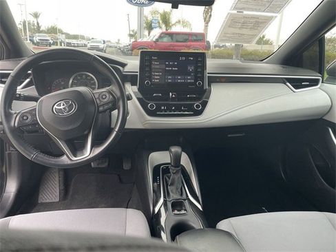 Used 2021 Toyota Corolla SE image 19